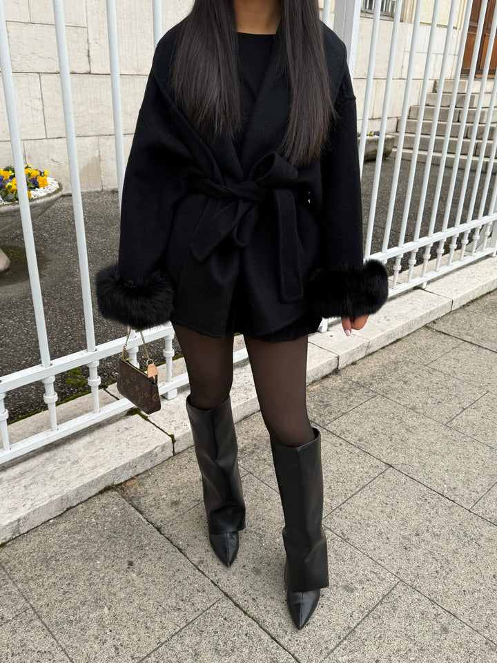 BLACK WOOL COAT WITH FUR - Luxurise Fashion - 